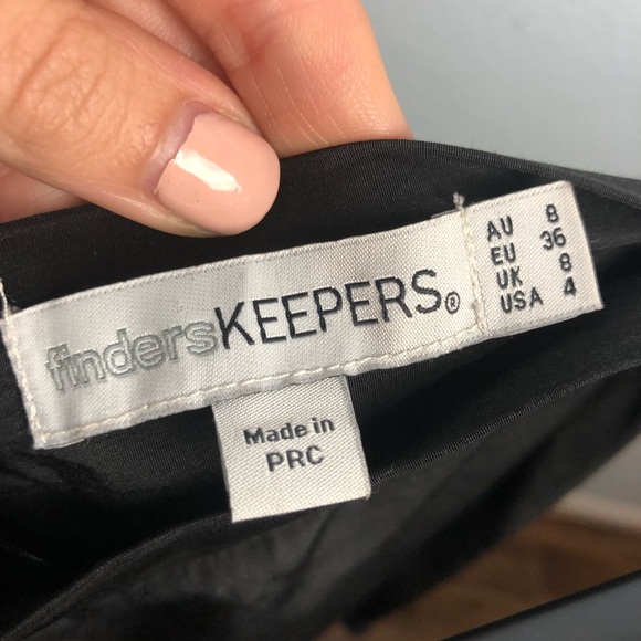 Finders Keepers black high waist circle trim short - Picture 3 of 5